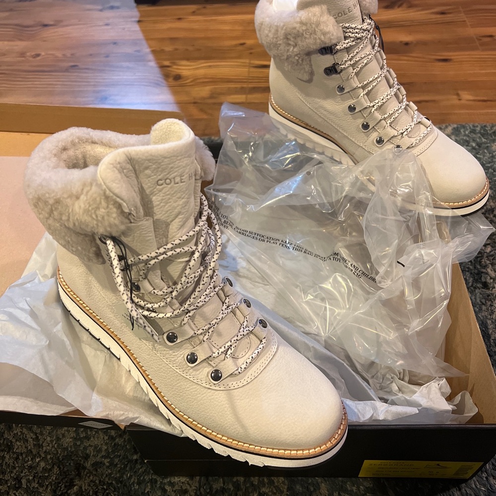 Cole Haan womens boots size 10 brand new
